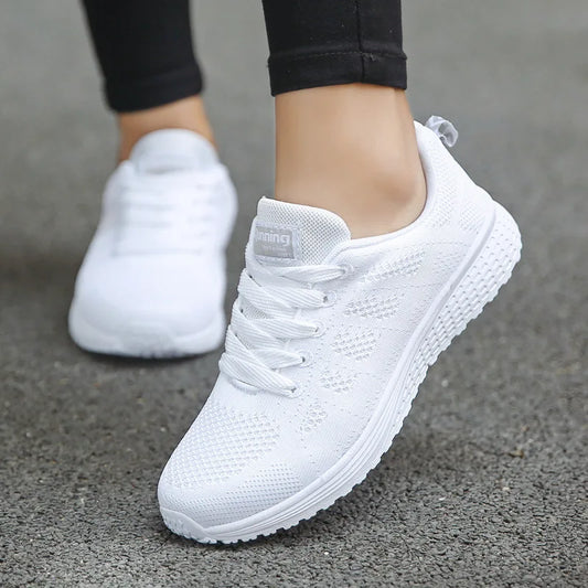 Women Casual Shoes Fashion Breathable Walking Mesh Flat Shoes Sneakers Women 2024 Gym Vulcanized Shoes White Female Footwear